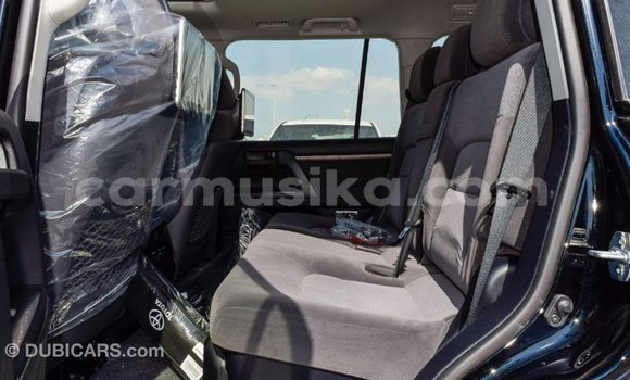 Acheter Import Voiture Toyota Land Cruiser Noir à Import - Dubai, Harare Acheter Import Voiture Toyota Land Cruiser Noir à Import - Dubai, Harare