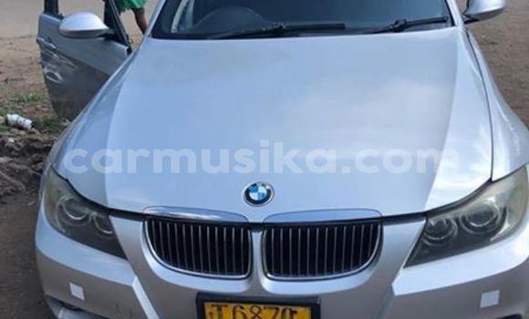 Tenga Tsaru BMW 3–Series Sirivha Mota in Bulawayo in Bulawayo Tenga Tsaru BMW 3–Series Sirivha Mota in Bulawayo in Bulawayo