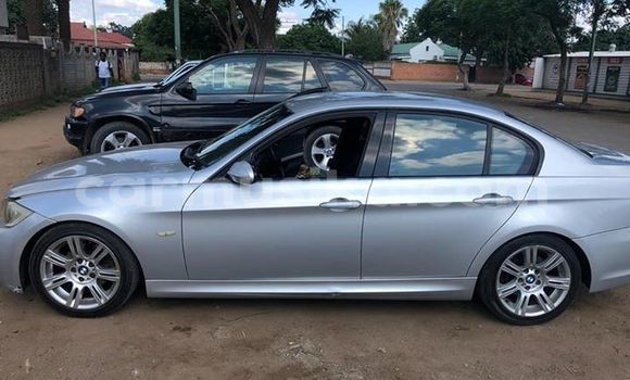 Tenga Tsaru BMW 3–Series Sirivha Mota in Bulawayo in Bulawayo Tenga Tsaru BMW 3–Series Sirivha Mota in Bulawayo in Bulawayo