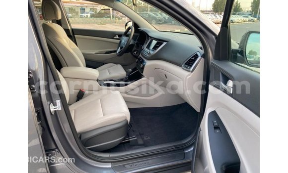 Tenga Imported Hyundai Tucson Chena Mota in Import - Dubai in Harare Tenga Imported Hyundai Tucson Chena Mota in Import - Dubai in Harare