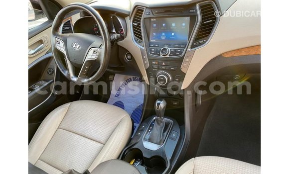 Tenga Imported Hyundai Santa Fe Chena Mota in Import - Dubai in Harare Tenga Imported Hyundai Santa Fe Chena Mota in Import - Dubai in Harare