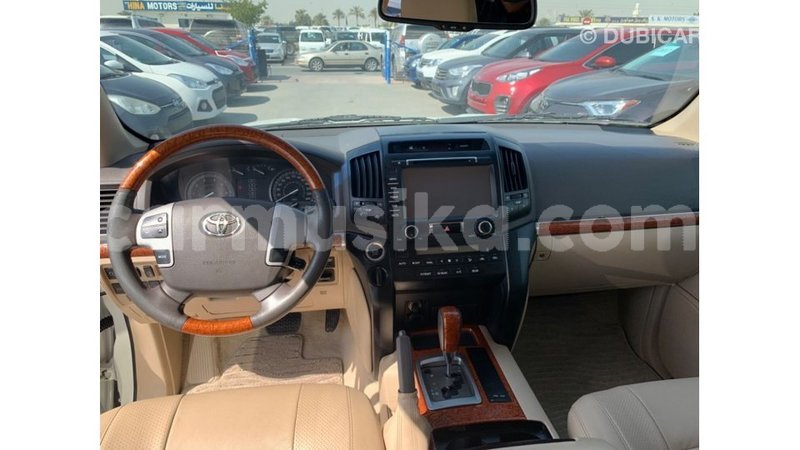 Big with watermark toyota land cruiser harare import dubai 12320