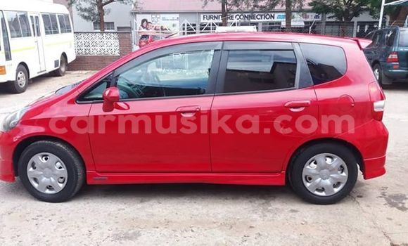 Tenga Tsaru Honda Fit Tsvuku Mota in Bulawayo in Bulawayo Tenga Tsaru Honda Fit Tsvuku Mota in Bulawayo in Bulawayo