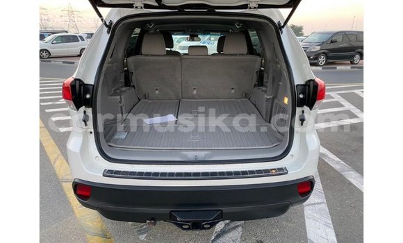 Tenga Imported Toyota Highlander Chena Mota in Import - Dubai in Harare Tenga Imported Toyota Highlander Chena Mota in Import - Dubai in Harare