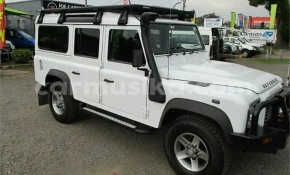 Tenga Tsaru Land Rover Defender Chena Mota in Beitbridge in Matabeleland South Tenga Tsaru Land Rover Defender Chena Mota in Beitbridge in Matabeleland South