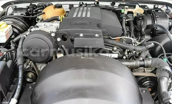 Tenga Tsaru Land Rover Defender Chena Mota in Beitbridge in Matabeleland South Tenga Tsaru Land Rover Defender Chena Mota in Beitbridge in Matabeleland South