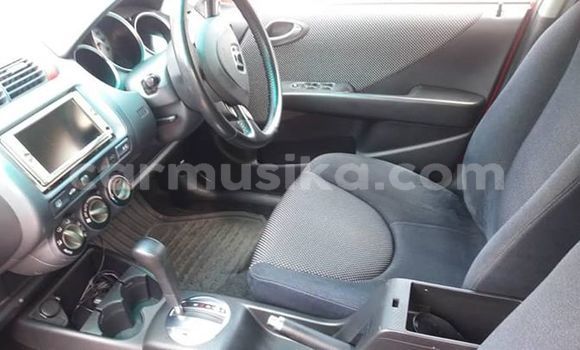 Tenga Tsaru Honda Fit Tsvuku Mota in Bulawayo in Bulawayo Tenga Tsaru Honda Fit Tsvuku Mota in Bulawayo in Bulawayo