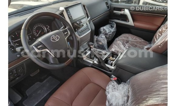 Buy Import Toyota Land Cruiser White Car in Import - Dubai in Harare Buy Import Toyota Land Cruiser White Car in Import - Dubai in Harare