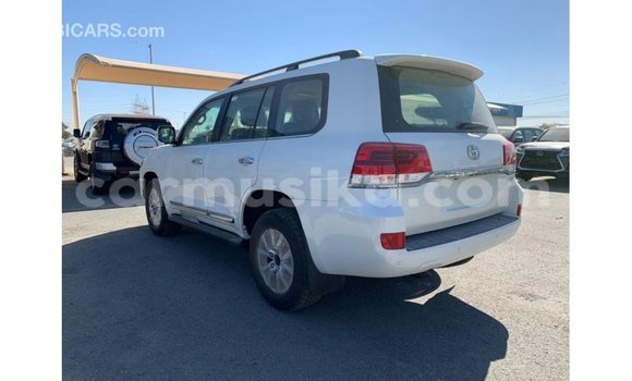 Buy Import Toyota Land Cruiser White Car in Import - Dubai in Harare Buy Import Toyota Land Cruiser White Car in Import - Dubai in Harare