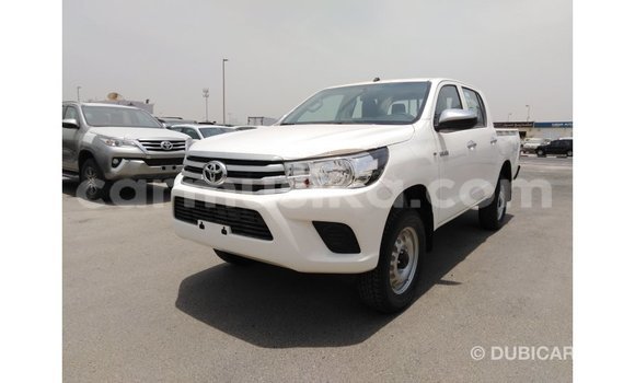 Tenga Imported Toyota Hilux Chena Mota in Import - Dubai in Harare Tenga Imported Toyota Hilux Chena Mota in Import - Dubai in Harare