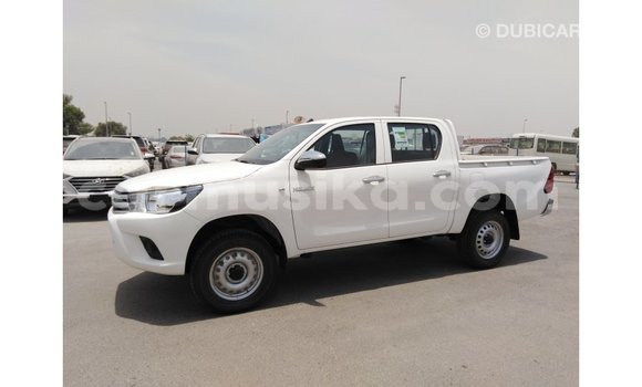 Tenga Imported Toyota Hilux Chena Mota in Import - Dubai in Harare Tenga Imported Toyota Hilux Chena Mota in Import - Dubai in Harare