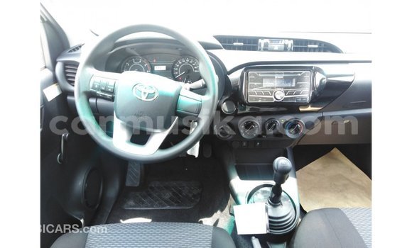 Tenga Imported Toyota Hilux Chena Mota in Import - Dubai in Harare Tenga Imported Toyota Hilux Chena Mota in Import - Dubai in Harare