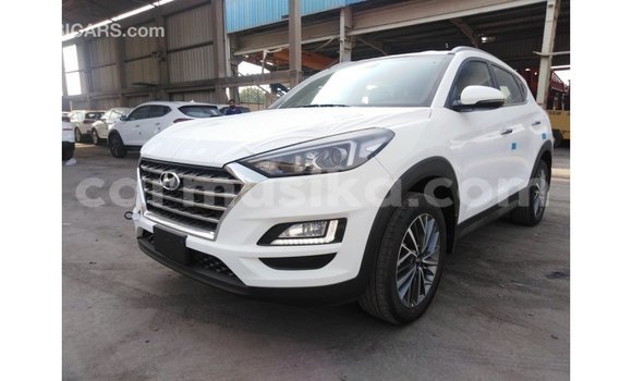 Tenga Imported Hyundai Tucson Chena Mota in Import - Dubai in Harare Tenga Imported Hyundai Tucson Chena Mota in Import - Dubai in Harare