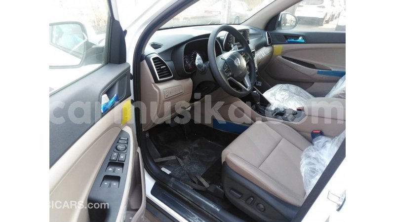 Big with watermark hyundai tucson harare import dubai 12394