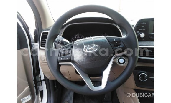 Tenga Imported Hyundai Tucson Chena Mota in Import - Dubai in Harare Tenga Imported Hyundai Tucson Chena Mota in Import - Dubai in Harare