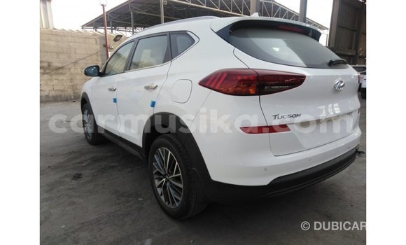 Tenga Imported Hyundai Tucson Chena Mota in Import - Dubai in Harare Tenga Imported Hyundai Tucson Chena Mota in Import - Dubai in Harare