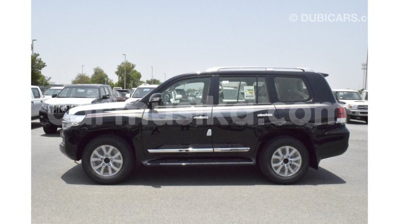 Big with watermark toyota land cruiser harare import dubai 12406