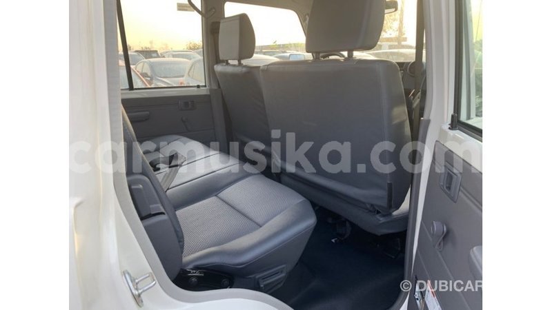 Big with watermark toyota land cruiser harare import dubai 12413