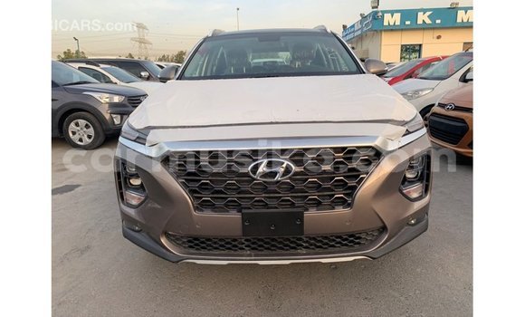 Tenga Imported Hyundai Santa Fe Bhurawuni Mota in Import - Dubai in Harare Tenga Imported Hyundai Santa Fe Bhurawuni Mota in Import - Dubai in Harare