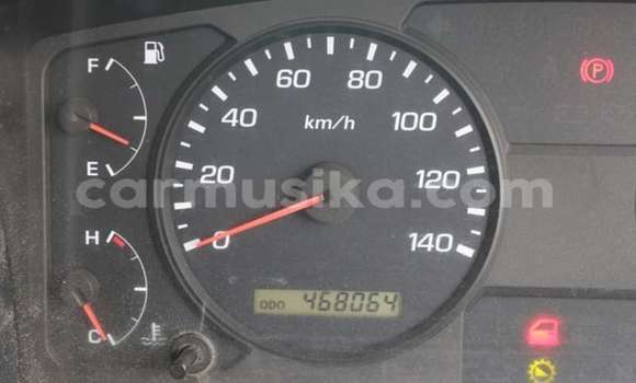 Acheter Occasion Utilitaire Mitsubishi Fuso Blanc à Beitbridge, Matabeleland South Acheter Occasion Utilitaire Mitsubishi Fuso Blanc à Beitbridge, Matabeleland South