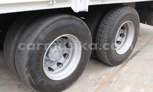 Acheter Occasion Utilitaire Mitsubishi Fuso Blanc à Beitbridge, Matabeleland South Acheter Occasion Utilitaire Mitsubishi Fuso Blanc à Beitbridge, Matabeleland South