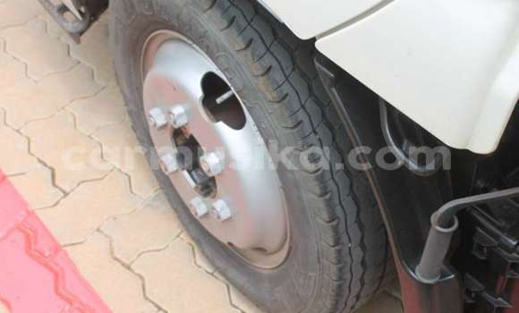 Acheter Occasion Utilitaire Toyota Dyna Blanc à Beitbridge, Matabeleland South Acheter Occasion Utilitaire Toyota Dyna Blanc à Beitbridge, Matabeleland South