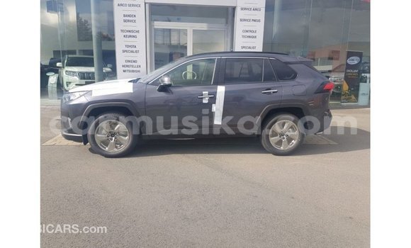 Tenga Imported Toyota HiAce Zvimwe Rori in Import - Dubai in Harare Tenga Imported Toyota HiAce Zvimwe Rori in Import - Dubai in Harare