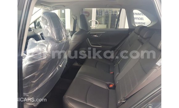 Tenga Imported Toyota HiAce Zvimwe Rori in Import - Dubai in Harare Tenga Imported Toyota HiAce Zvimwe Rori in Import - Dubai in Harare