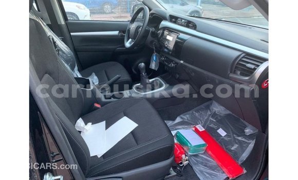 Tenga Imported Toyota Hilux Nhema Mota in Import - Dubai in Harare Tenga Imported Toyota Hilux Nhema Mota in Import - Dubai in Harare
