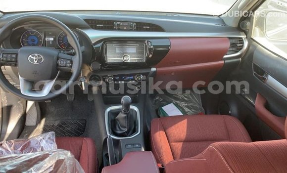 Nunua Imported Toyota Hilux Nyingine Gari ndani ya Import - Dubai nchini Harare Nunua Imported Toyota Hilux Nyingine Gari ndani ya Import - Dubai nchini Harare