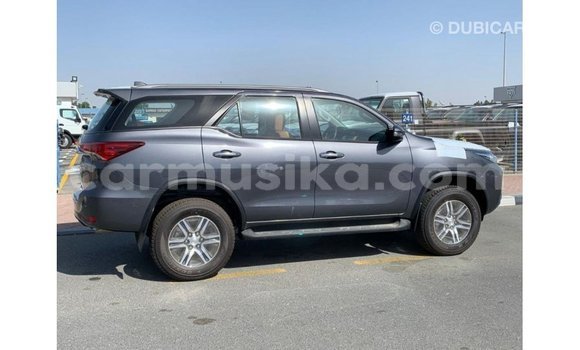 Acheter Import Voiture Toyota Fortuner Autre à Import - Dubai, Harare Acheter Import Voiture Toyota Fortuner Autre à Import - Dubai, Harare