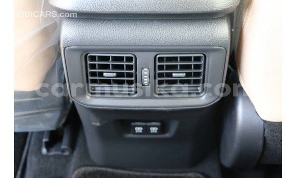 Acheter Import Utilitaire Toyota HiAce Blanc à Import - Dubai, Harare Acheter Import Utilitaire Toyota HiAce Blanc à Import - Dubai, Harare