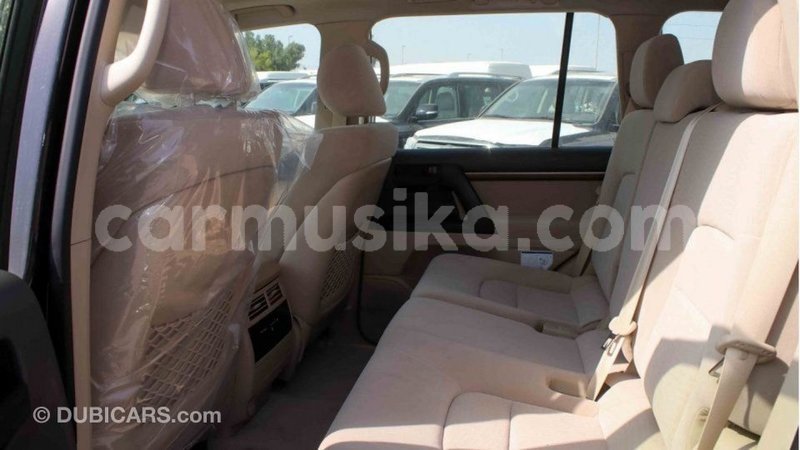 Big with watermark toyota land cruiser harare import dubai 12448