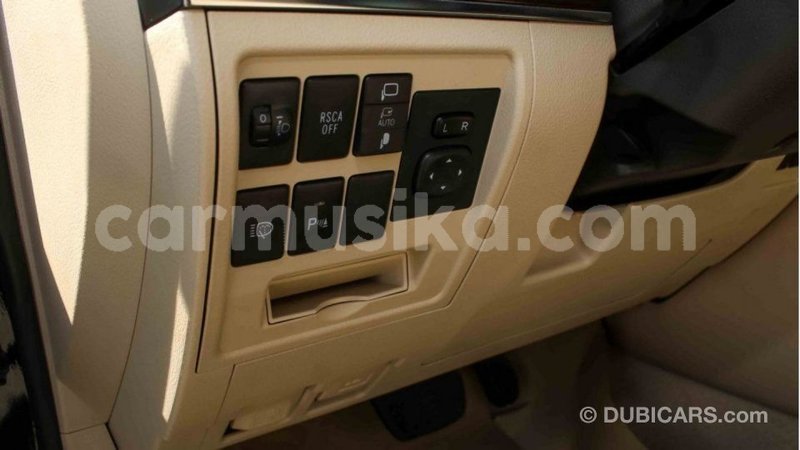 Big with watermark toyota land cruiser harare import dubai 12448