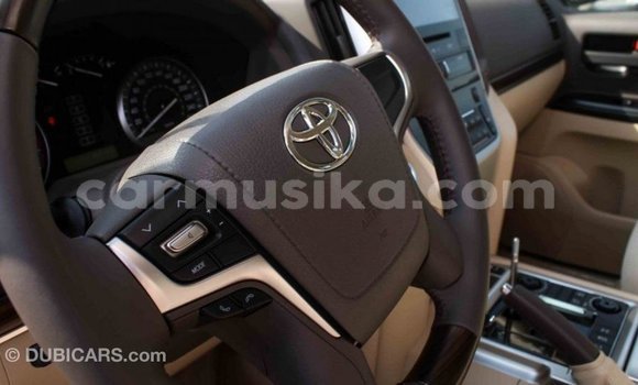 Acheter Import Voiture Toyota Land Cruiser Noir à Import - Dubai, Harare Acheter Import Voiture Toyota Land Cruiser Noir à Import - Dubai, Harare