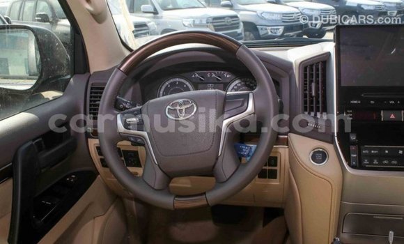 Acheter Import Voiture Toyota Land Cruiser Noir à Import - Dubai, Harare Acheter Import Voiture Toyota Land Cruiser Noir à Import - Dubai, Harare