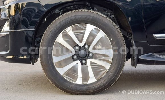 Acheter Import Voiture Toyota Land Cruiser Noir à Import - Dubai, Harare Acheter Import Voiture Toyota Land Cruiser Noir à Import - Dubai, Harare