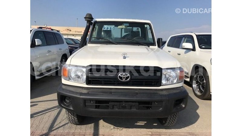 Big with watermark toyota land cruiser harare import dubai 12462