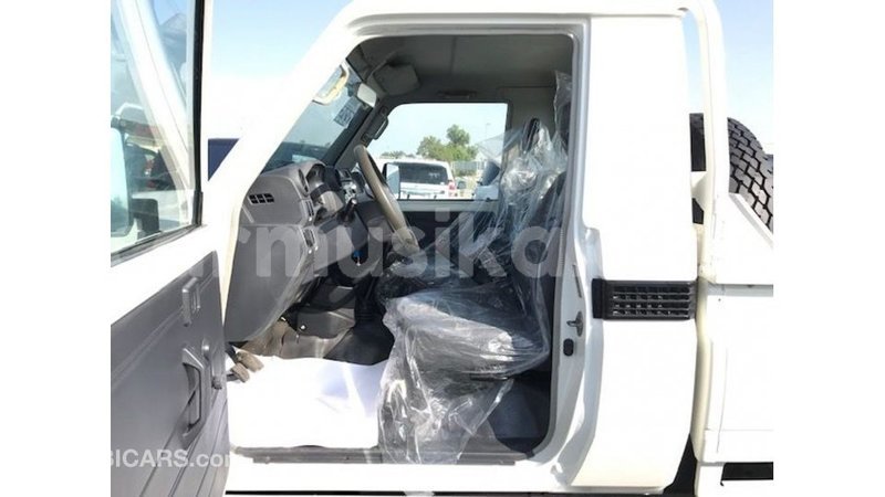 Big with watermark toyota land cruiser harare import dubai 12462