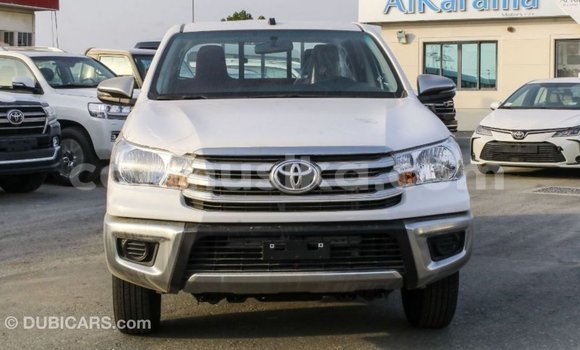 Tenga Imported Toyota Hilux Chena Mota in Import - Dubai in Harare Tenga Imported Toyota Hilux Chena Mota in Import - Dubai in Harare