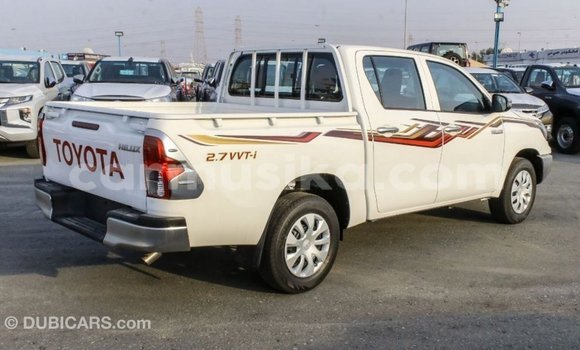 Buy Import Toyota Hilux White Car in Import - Dubai in Harare Buy Import Toyota Hilux White Car in Import - Dubai in Harare