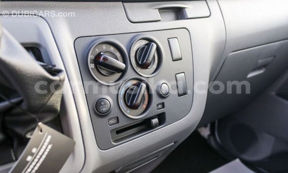 Buy Import Nissan Urvan White Car in Import - Dubai in Harare Buy Import Nissan Urvan White Car in Import - Dubai in Harare