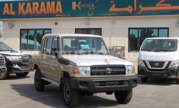 Buy Import Toyota Land Cruiser Beige Car in Import - Dubai in Harare Buy Import Toyota Land Cruiser Beige Car in Import - Dubai in Harare