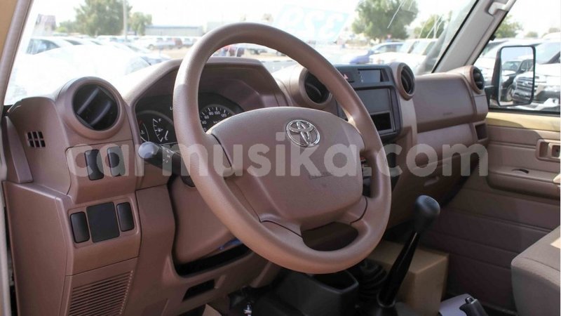 Big with watermark toyota land cruiser harare import dubai 12471