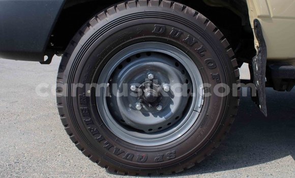 Buy Import Toyota Land Cruiser Beige Car in Import - Dubai in Harare Buy Import Toyota Land Cruiser Beige Car in Import - Dubai in Harare