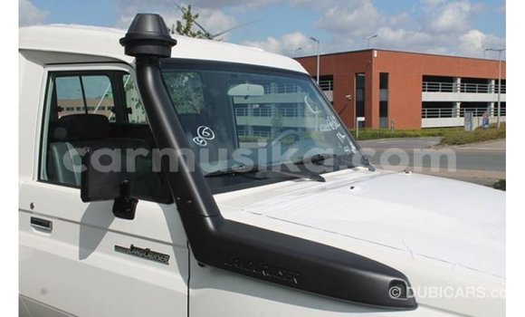 Buy Import Toyota Land Cruiser White Car in Import - Dubai in Harare Buy Import Toyota Land Cruiser White Car in Import - Dubai in Harare