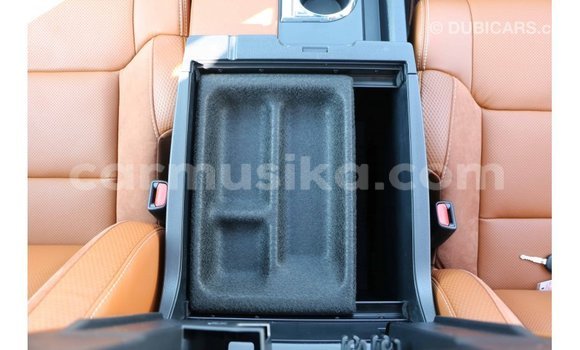 Acheter Import Voiture Toyota Tundra Blanc à Import - Dubai, Harare Acheter Import Voiture Toyota Tundra Blanc à Import - Dubai, Harare