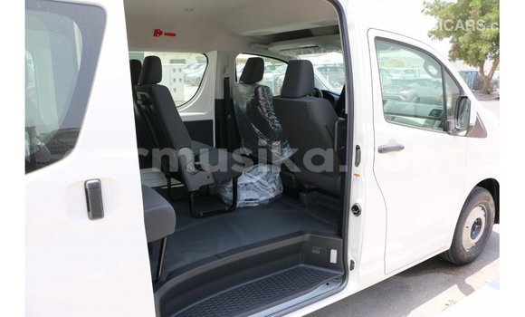 Acheter Import Voiture Toyota Hiace Blanc à Import - Dubai, Harare Acheter Import Voiture Toyota Hiace Blanc à Import - Dubai, Harare