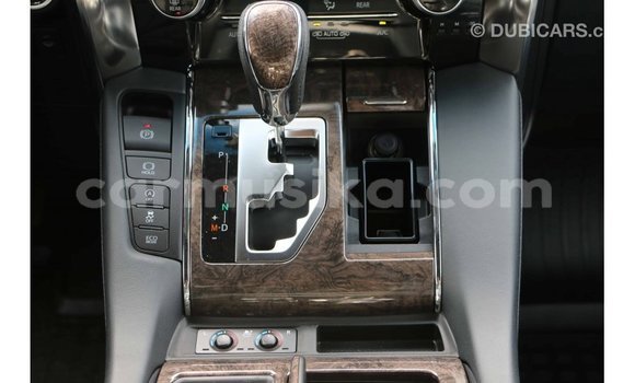 Acheter Import Voiture Toyota Alphard Blanc à Import - Dubai, Harare Acheter Import Voiture Toyota Alphard Blanc à Import - Dubai, Harare