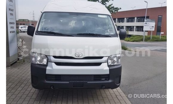 Buy Import Toyota Hiace White Car in Import - Dubai in Harare Buy Import Toyota Hiace White Car in Import - Dubai in Harare